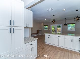 544 Rittiman Rd, Terrell Hills, TX 78209