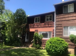 428 Dodd St, East Orange, NJ 07017
