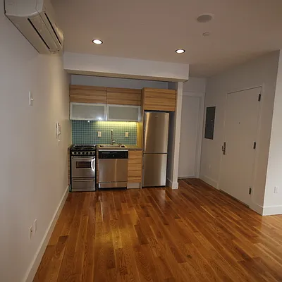 Rented by Nooklyn NYC LLC | media 10