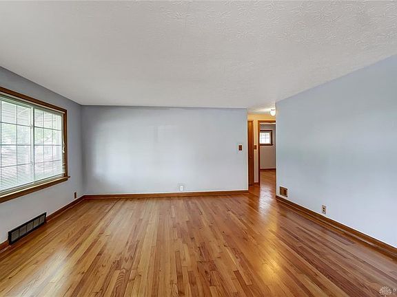 3rd image of 433 Grant St