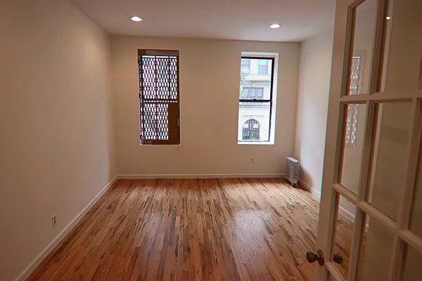 Rented by PMG Real Estate  | media 7