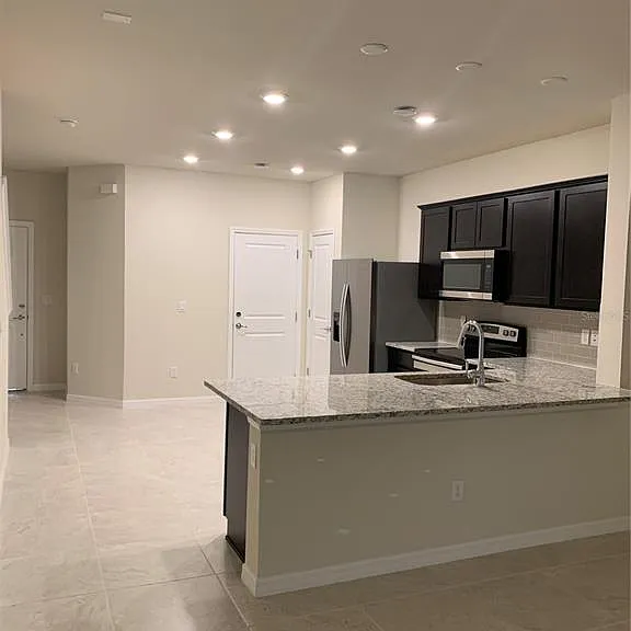 2567 Buena View Rd — Photo 3