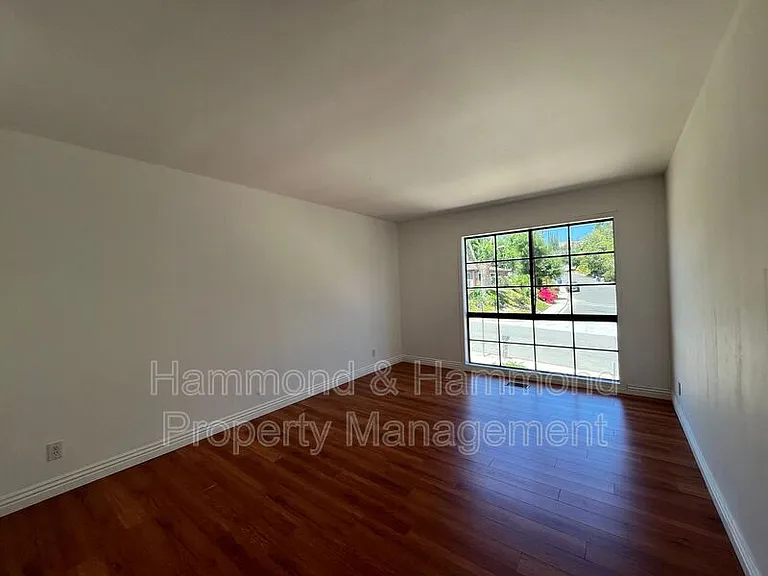 4527 Stark Ave — Photo 19