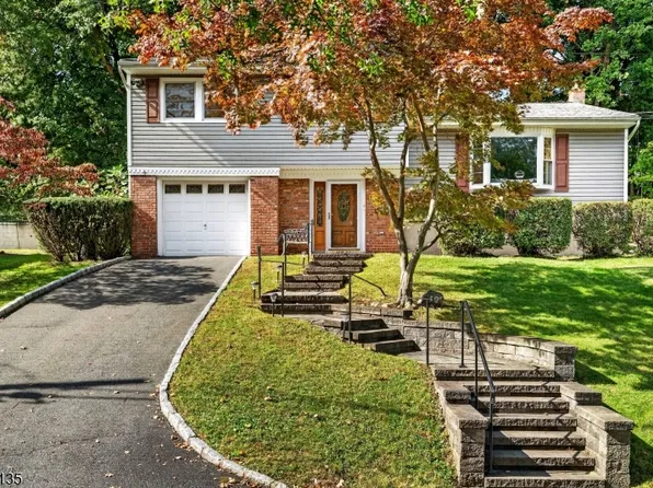 10 Hasbrouck Ave, Emerson Boro, NJ 07630
