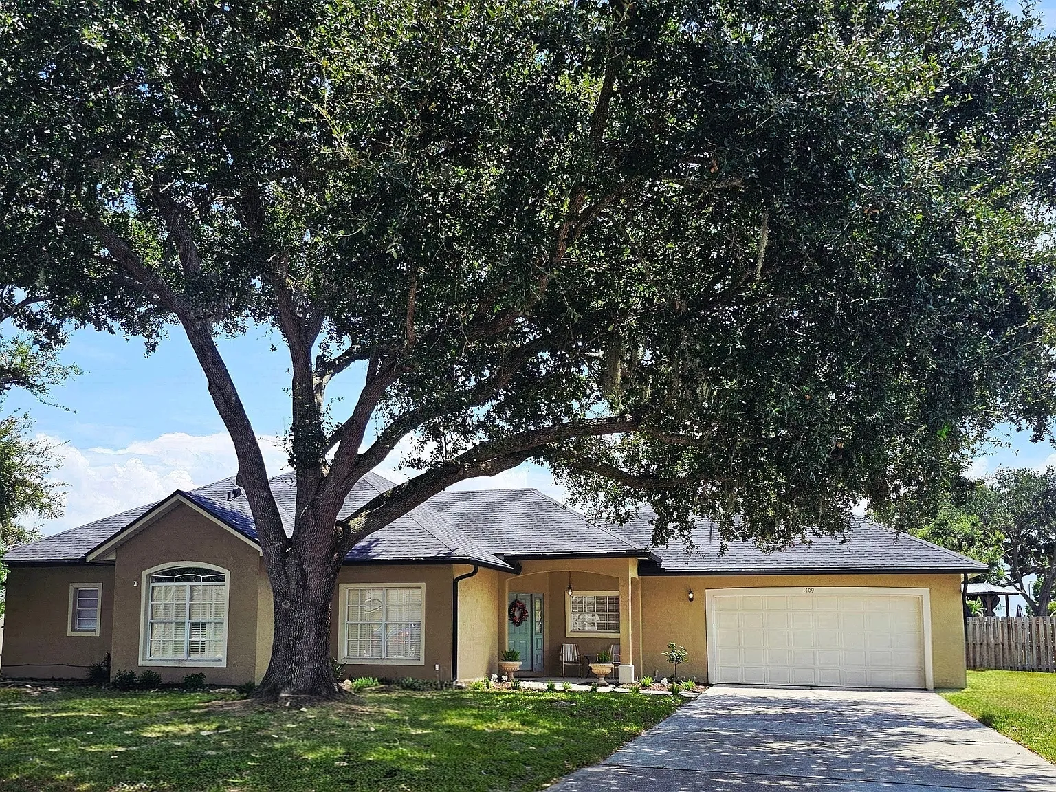 3 bed, 1597 sqft, $2,750 — Photo 1