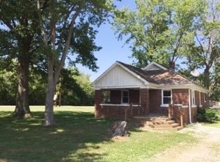 11127 Darmstadt Rd, Evansville, IN 47725