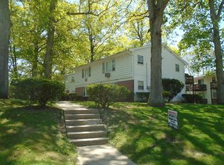 408 Dunnwood Dr #1-4, Fort Wayne, IN 46805