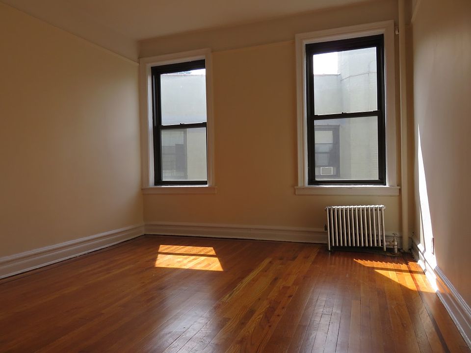 1st image of 901 Washington Ave #Fm