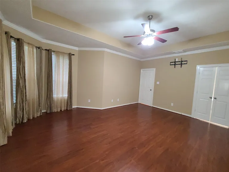 7015 Pinefern Ln — Photo 10