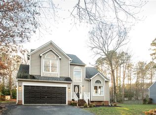 15107 Windy Ridge Rd, Midlothian, VA 23112