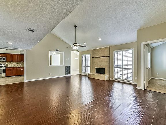 4th image of 10818 Kirktown Dr