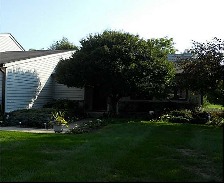 1st image of 369 Sandbrook Dr