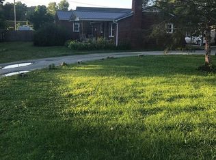 1510 Cirencester Ave, Middlesboro, KY 40965
