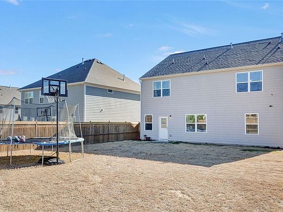 4th image of 5590 Wheeler Ridge Rd