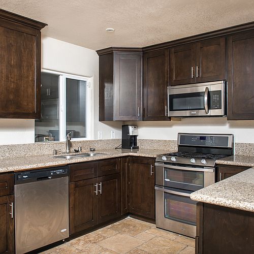 1st image of 618 Quail St
