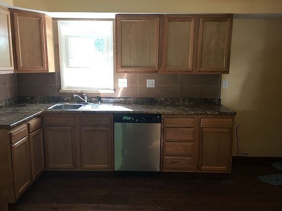 3rd image of 7514 S 22nd St