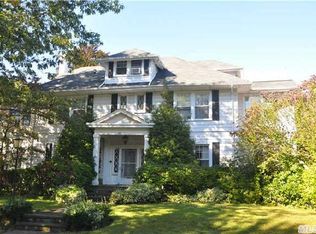 168 Kilburn Rd, Garden City, NY 11530