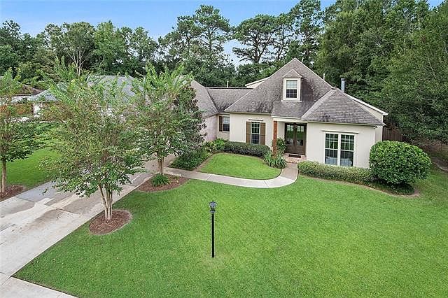 1st image of 284 Oak Island Dr
