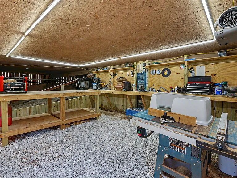 717 Brownlee Cir — Photo 27