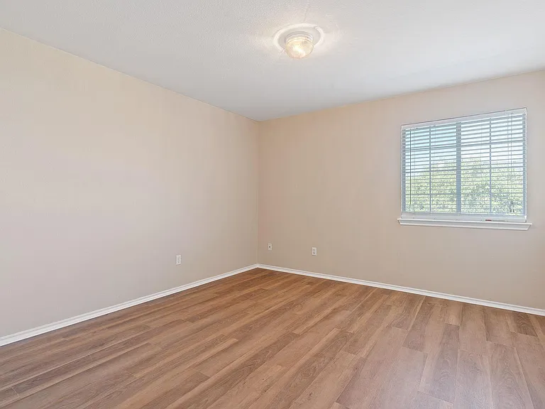 10808 Chippenhook Ct — Photo 35