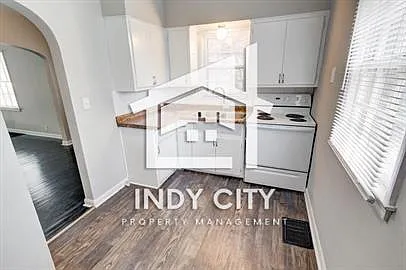 435 N Exeter Ave — Photo 5