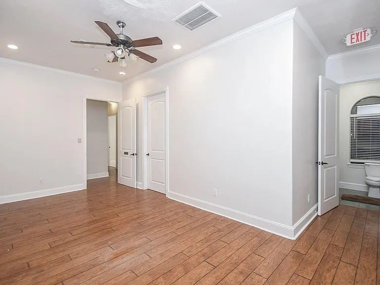 12814 Willow Centre Dr — Photo 15