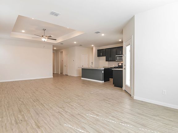 5th image of 2409 Rooster Ln