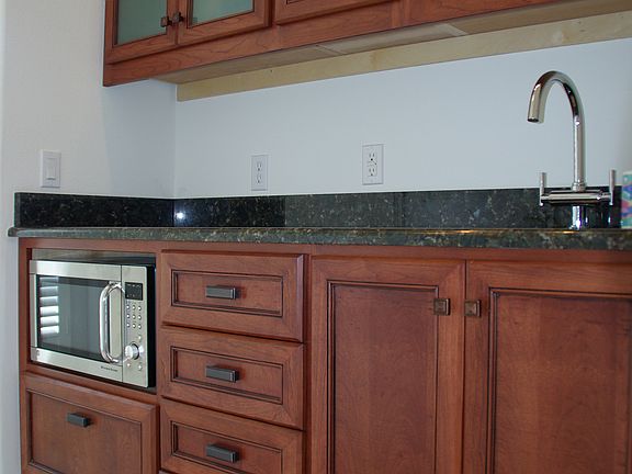 2nd image of 122 E Orange St