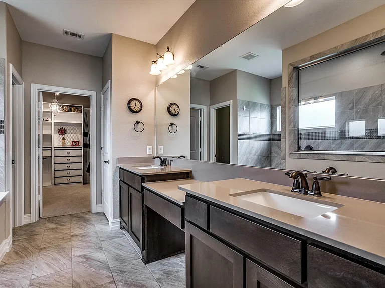 3705 Panama Cv — Photo 16