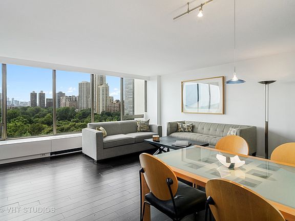 3rd image of 2800 N Lake Shore Dr APT 1112
