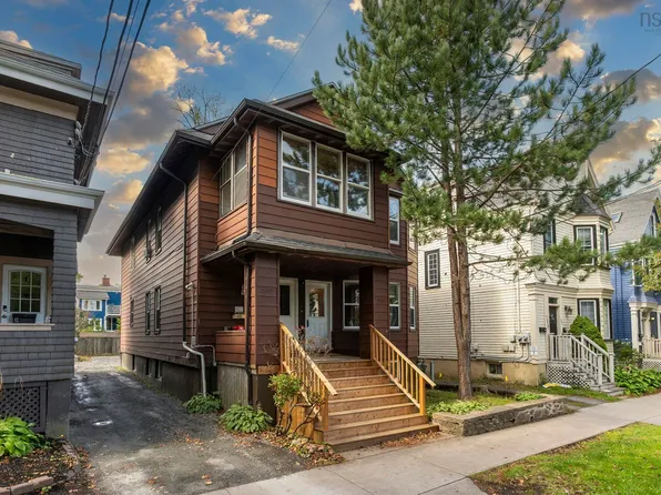 1554 Vernon St #1550, Halifax, NS B3H 3M7