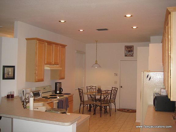 4th image of 10029 Bucklin St