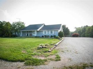 7456 S Chimney Pier Rd, Vincennes, IN 47591