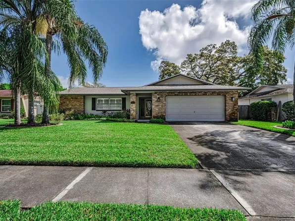 1575 Sandalwood Dr, Dunedin, FL 34698