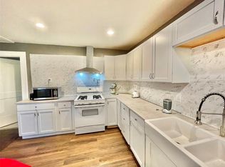 810 Jerry St, Houston, TX 77022