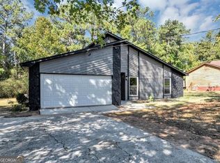 6255 Mozart Dr, Riverdale, GA