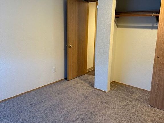 4th image of 2511 NW Edenbower Blvd #100