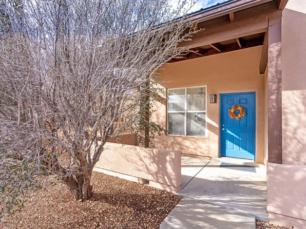 2 Kimberli Ct, Santa Fe, NM 87508