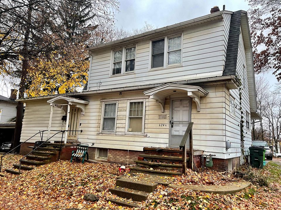 1st image of 624 1/2 N Bever St