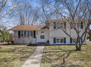 3201 Evergreen Rd N, Fargo, ND 58102