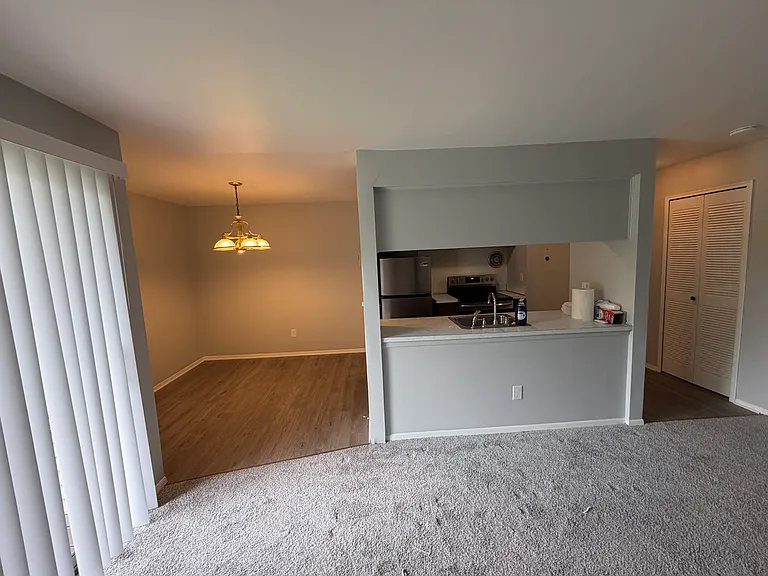 21661 Hillside Dr #D1 — Photo 8