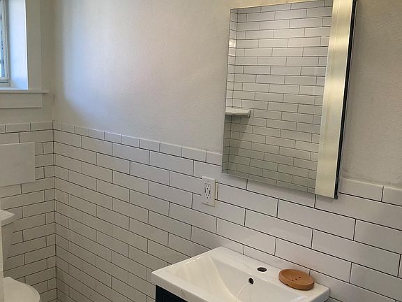 5th image of 523 Mission St #3