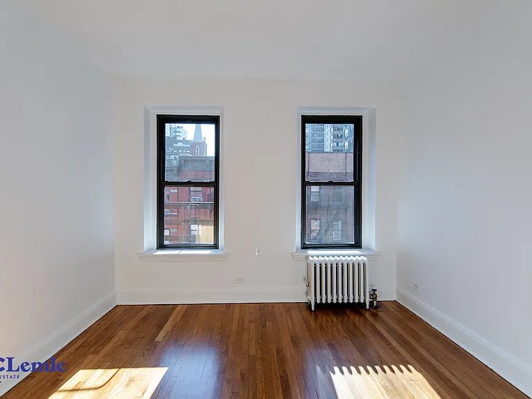 211 E 88th St #5FW — Photo 5