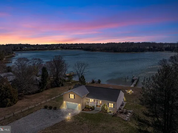 724 Fountain Gate Rd, Heathsville, VA 22473