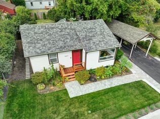 10411 2nd Pl SW, Seattle, WA 98146