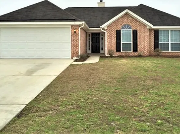 11 Escapade Ln, Savannah, GA 31405