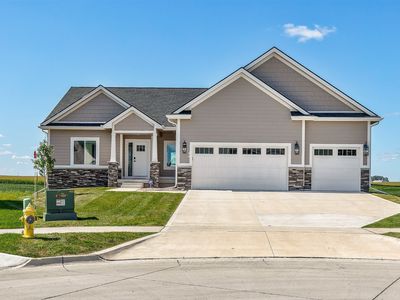 455 NW Ashley Cir, Waukee, IA, 50263