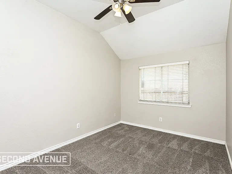 302 Charlie Way — Photo 16