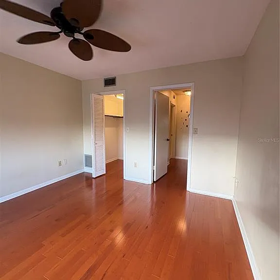 5220 Brittany Dr S #803 — Photo 22