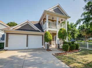 9939 Cherry Hill Ln, Aubrey, TX 76227